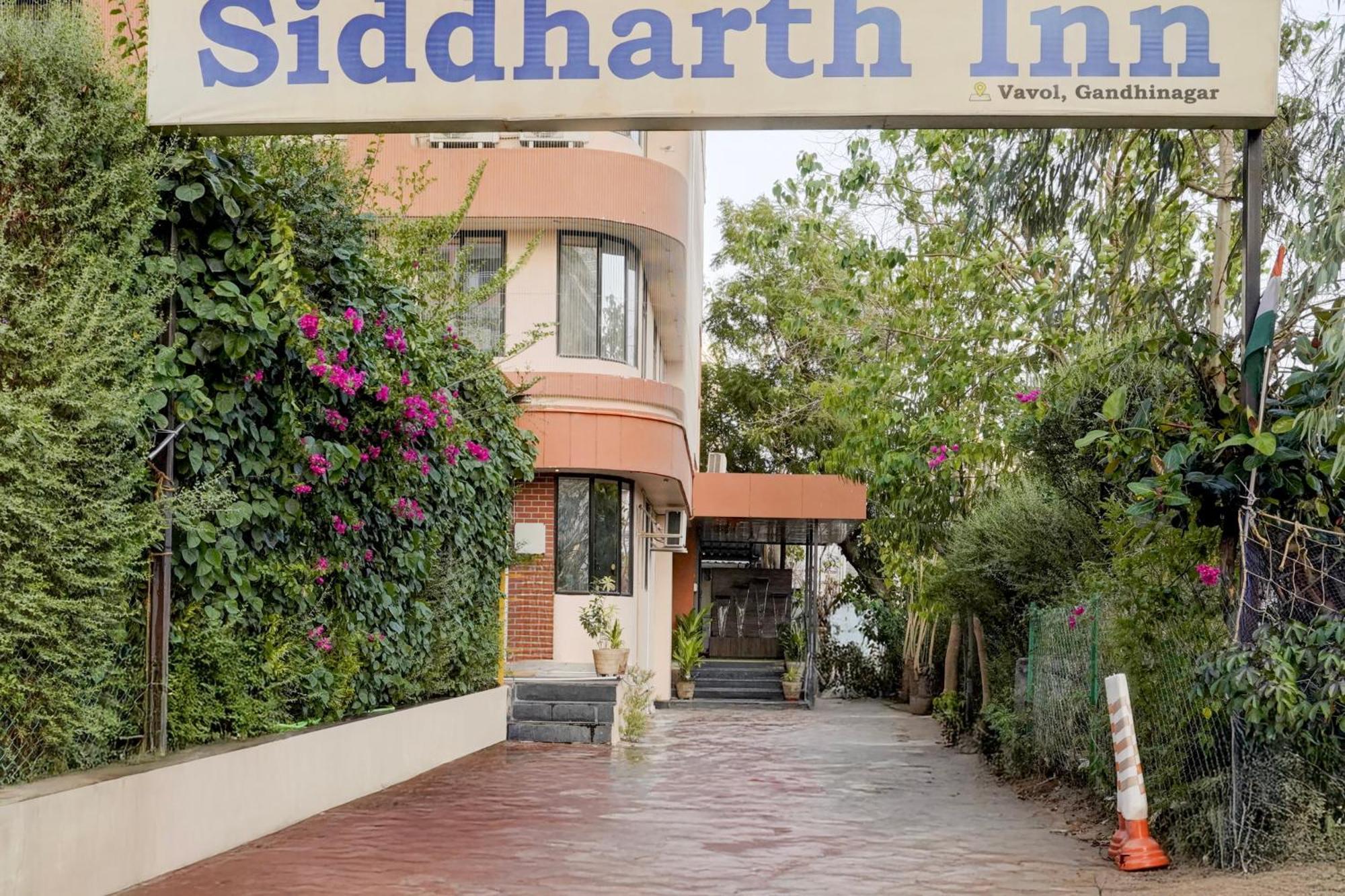 Palette- Siddharth Inn ガンディーナガル エクステリア 写真